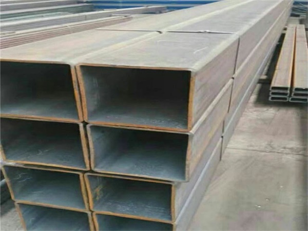 张家口<font style='color:red'>Q355B无缝方管</font>大厂出货